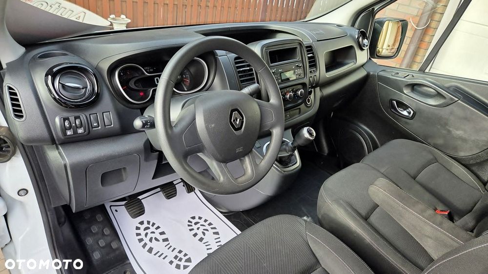 Renault Trafic - 15