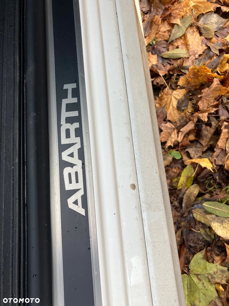 Abarth 595 1.4 T-Jet 16v - 17