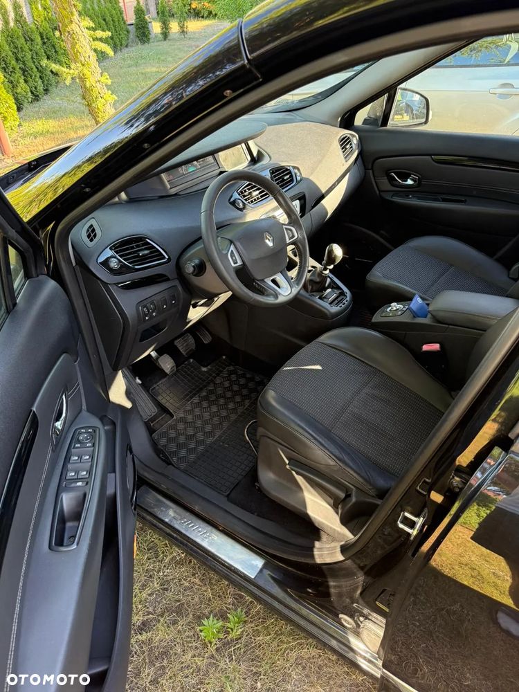 Renault Scenic ENERGY dCi 130 BOSE EDITION - 2