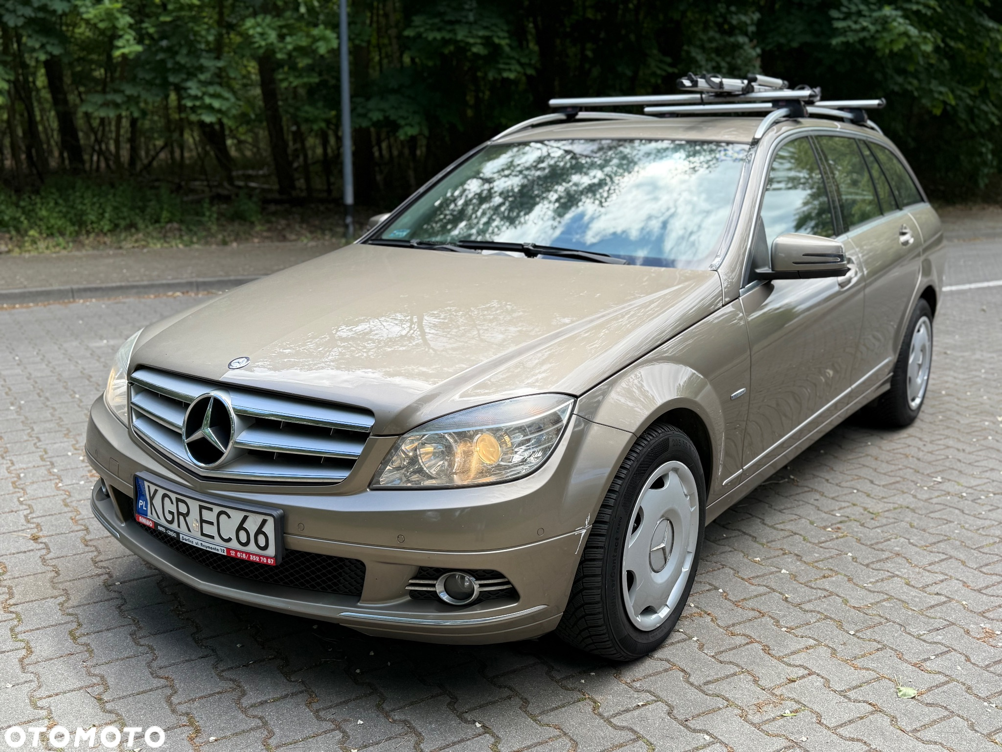 Mercedes-Benz Klasa C 220 T CDI DPF (BlueEFFICIENCY) Avantgarde - 2
