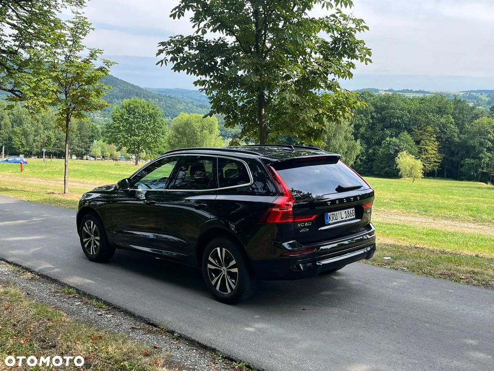 Volvo XC 60 B4 D AWD Geartronic Momentum Pro - 7