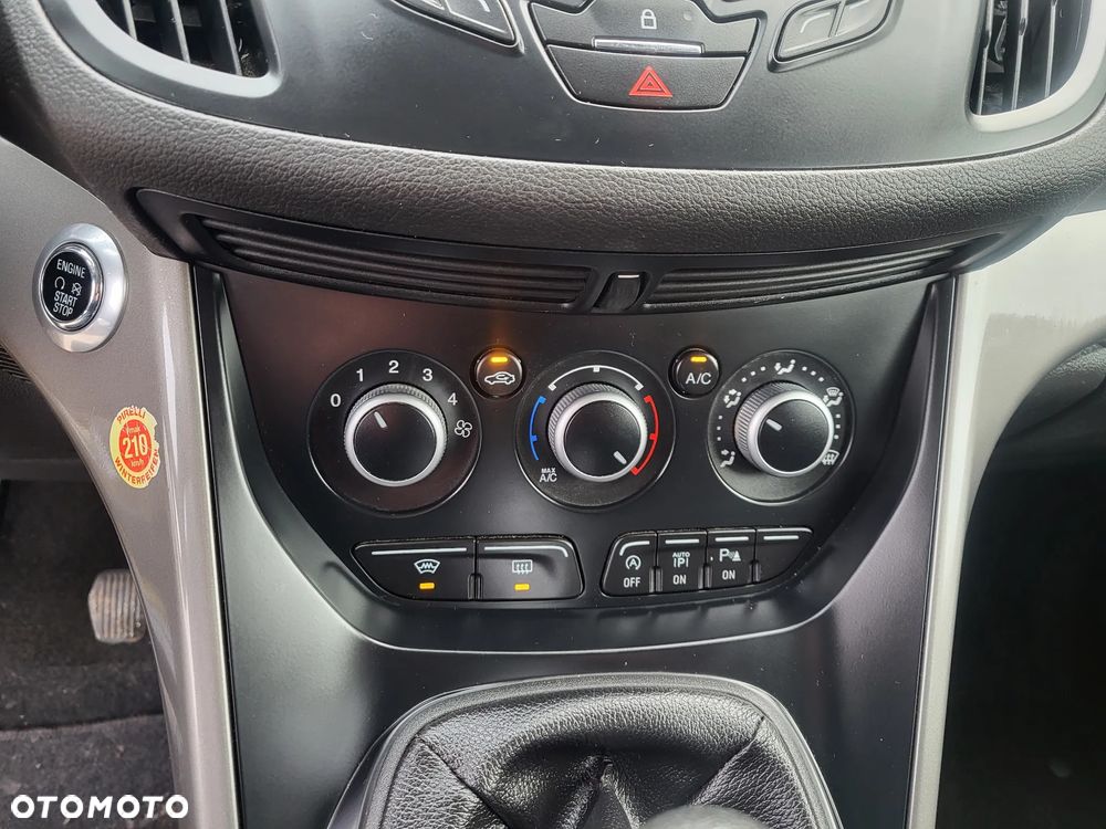 Ford Kuga 2.0 TDCi 4x4 Trend - 17