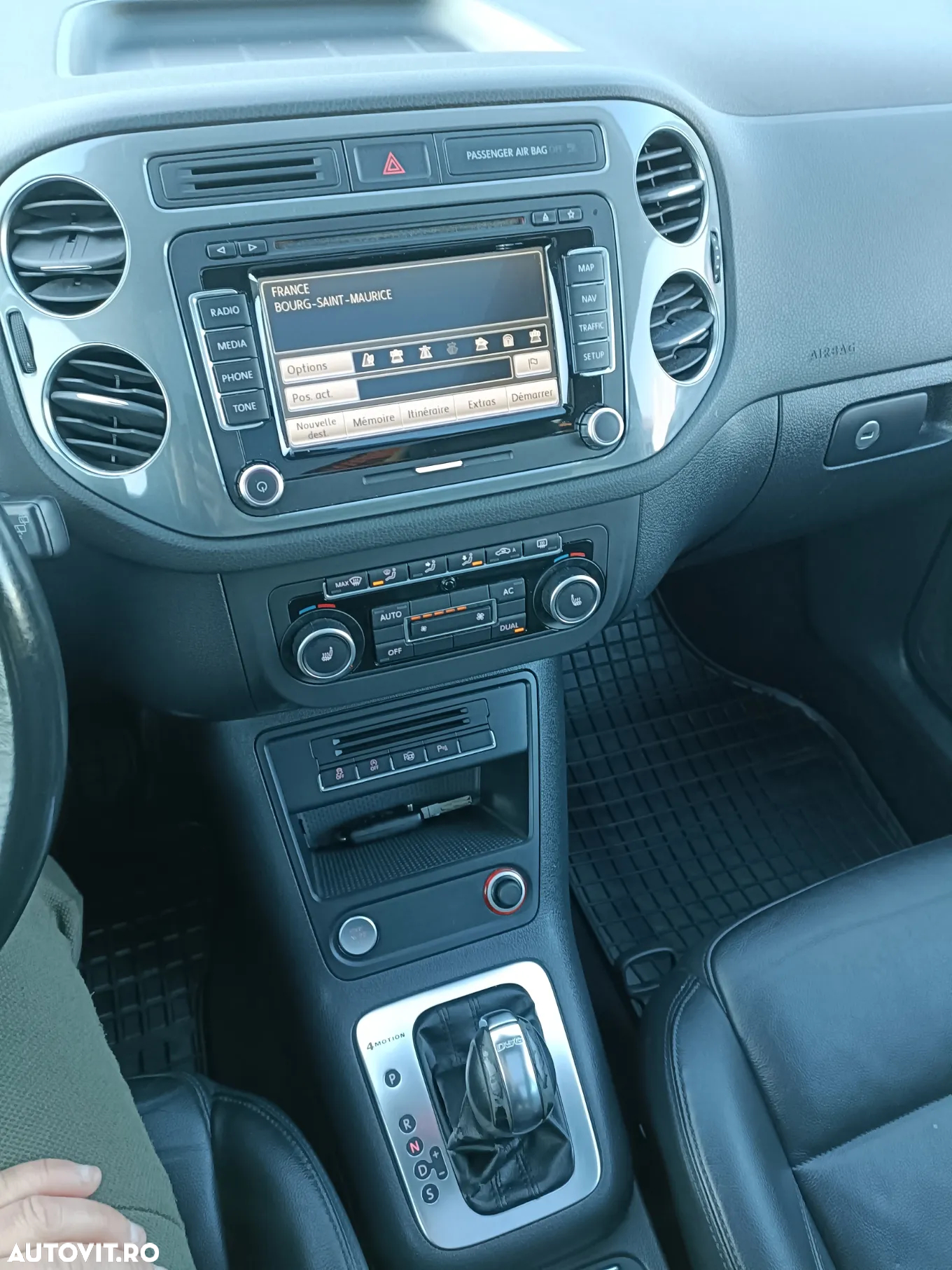 Volkswagen Tiguan 2.0 TDI DPF 4Motion BlueMotion Technology DSG Exclusive - 8
