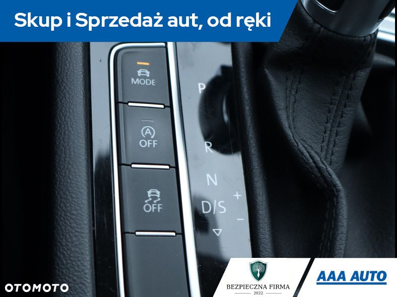Volkswagen Passat - 14