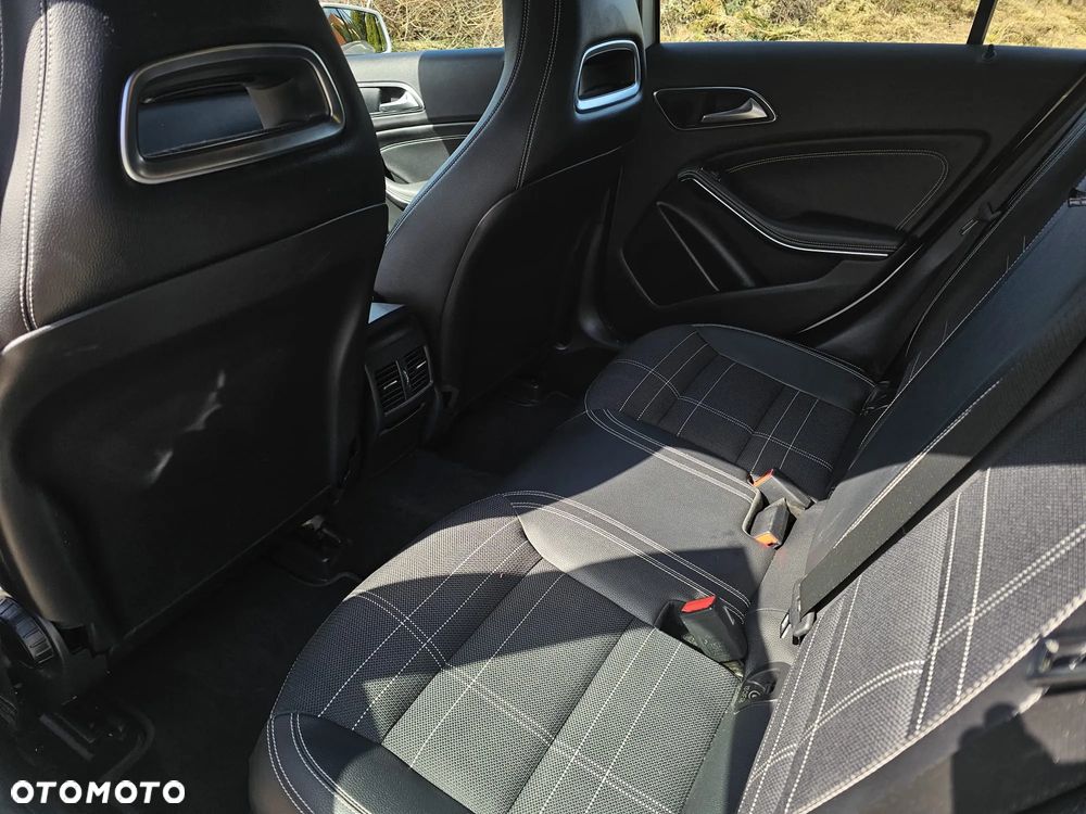 Mercedes-Benz Klasa A 180 CDI 7G-DCT - 18