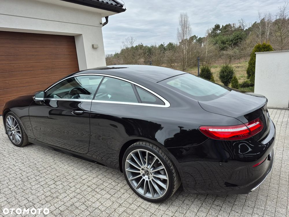 Mercedes-Benz Klasa E 300 9G-TRONIC AMG Line - 6