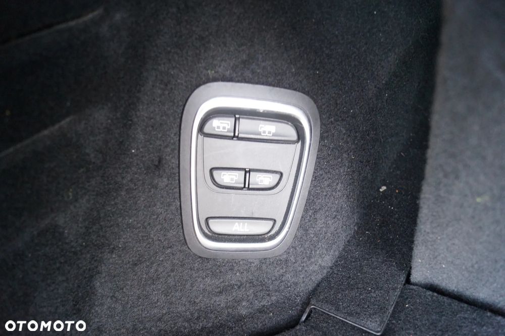 Renault Grand Scenic - 28
