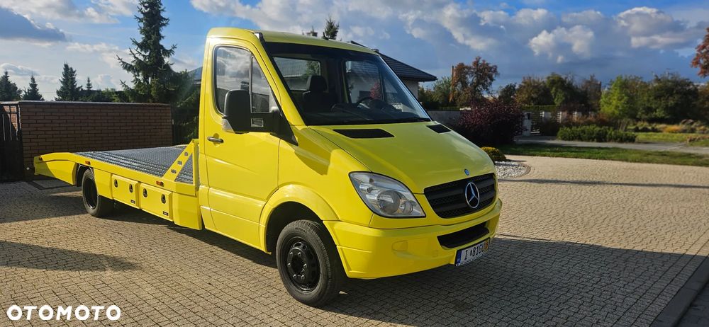 Mercedes-Benz Sprinter - 13