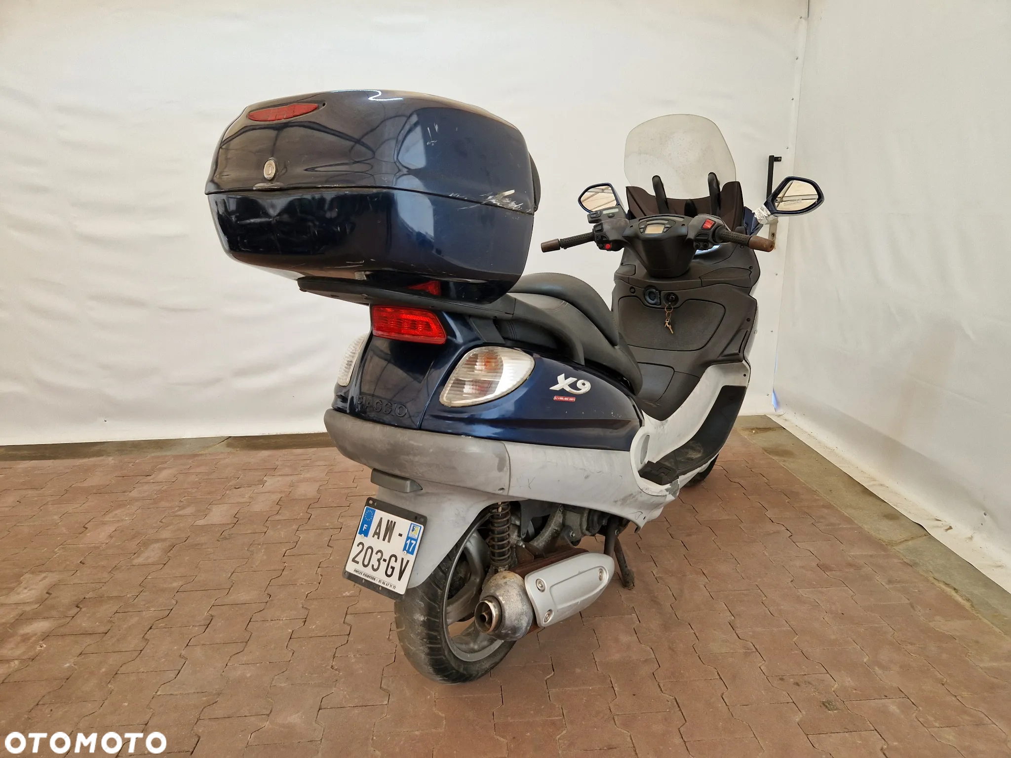 Piaggio X9 - 9