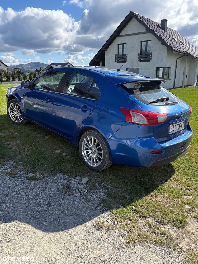 Mitsubishi Lancer - 4