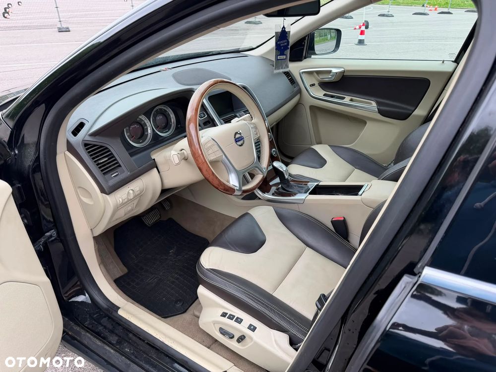 Volvo XC 60 T6 AWD Summum - 6