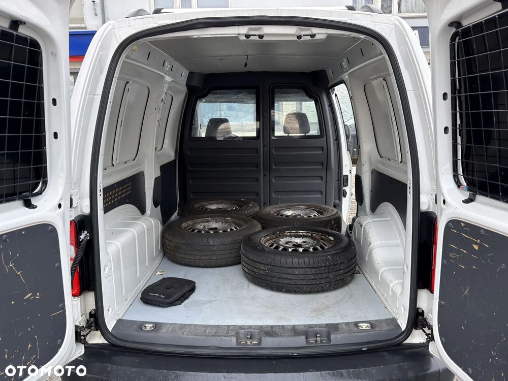 Volkswagen Caddy 1,6 TD DSG - 21