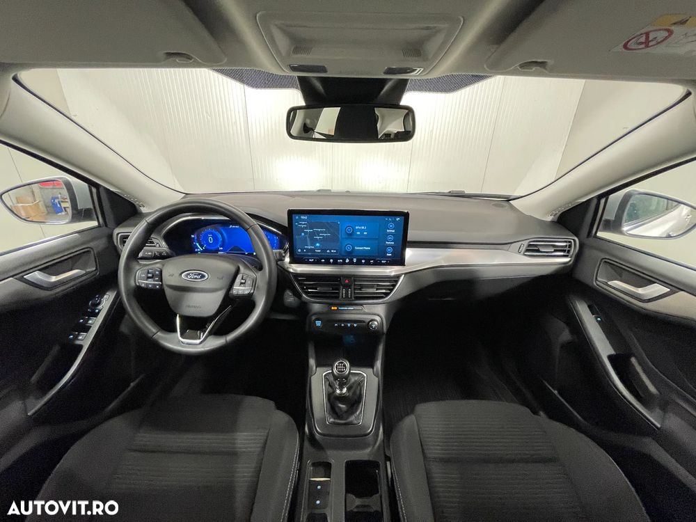 FORD Focus 2024 — imagine 33