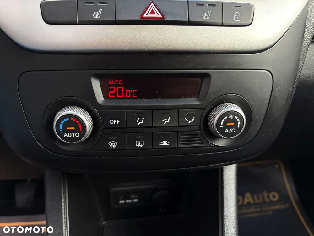 Kia Venga 1.4 CVVT ISG Vision - 26
