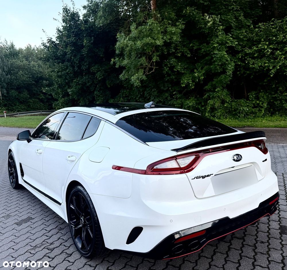 Kia Stinger - 5