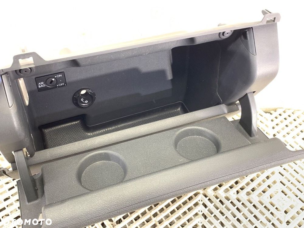 SCHOWEK PASAŻERA  VW TOURAN (1T1, 1T2) 2003 - 2010 2.0 TDI 125 kW [170 KM] olej napędowy 2005 - - 2