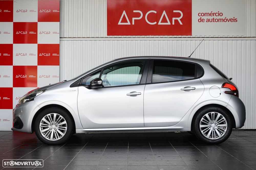 Peugeot 208 1.2 PureTech Style - 6