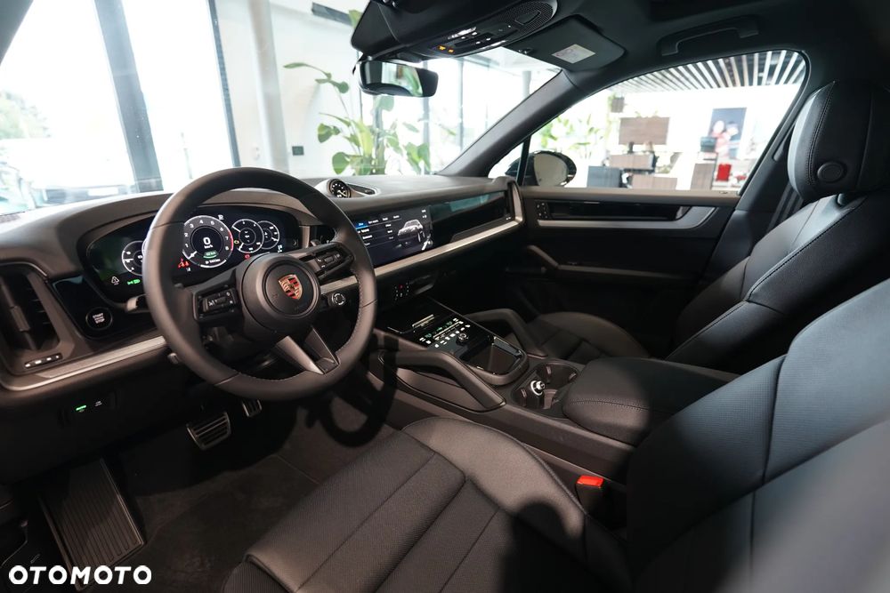 Porsche Cayenne - 6