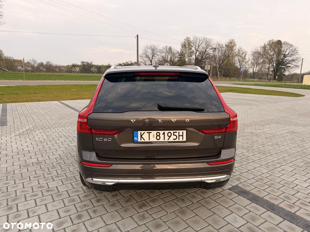 Volvo XC 60 B4 B Plus Bright - 2