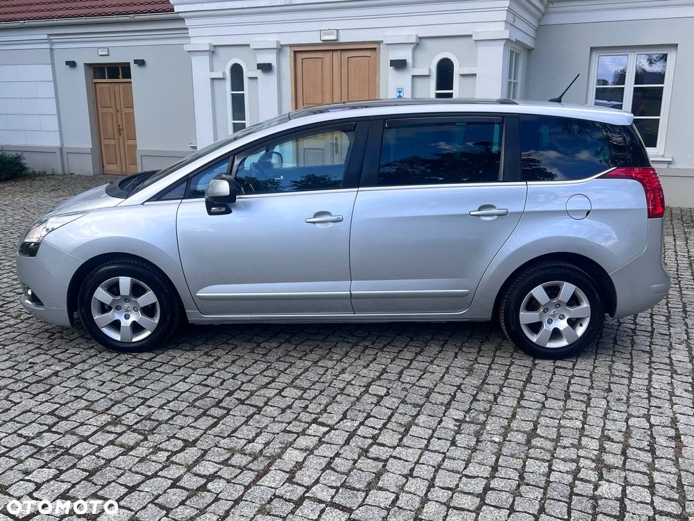 Peugeot 5008 HDI FAP 110 EGS6 Business-Line - 8