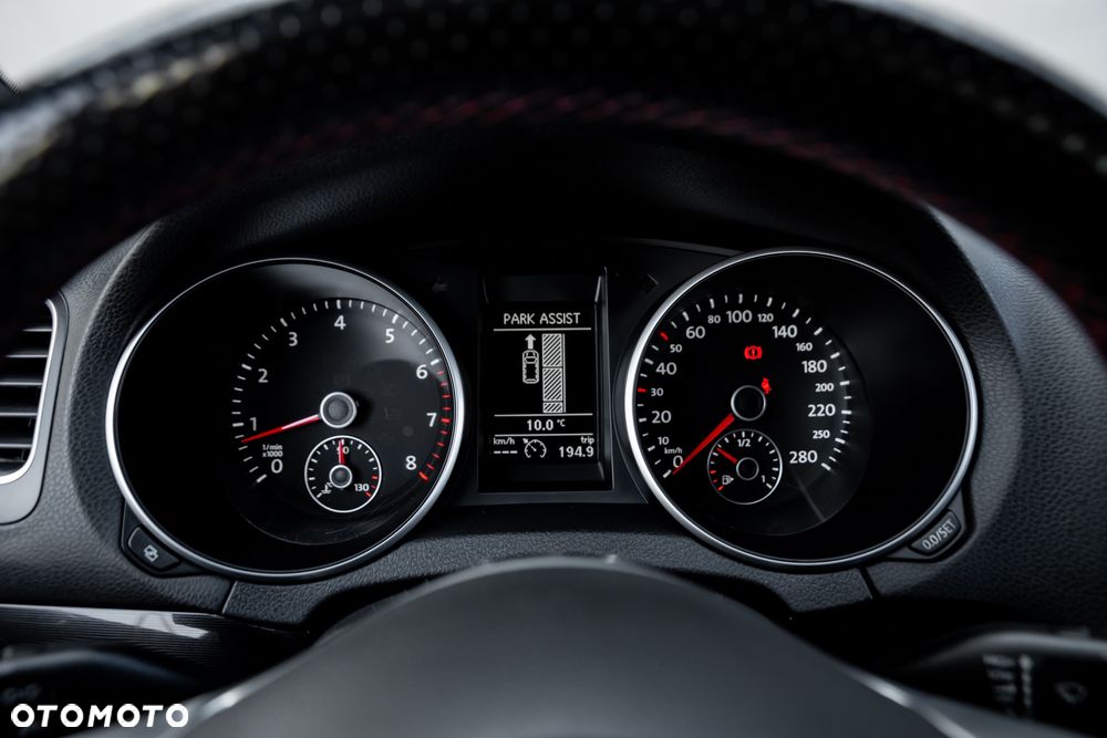 Volkswagen Golf 2.0 GTI - 36