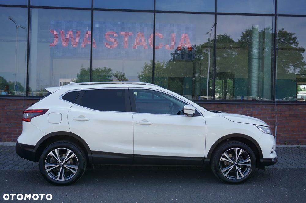Nissan Qashqai 1.3 DIG-T N-Connecta - 4