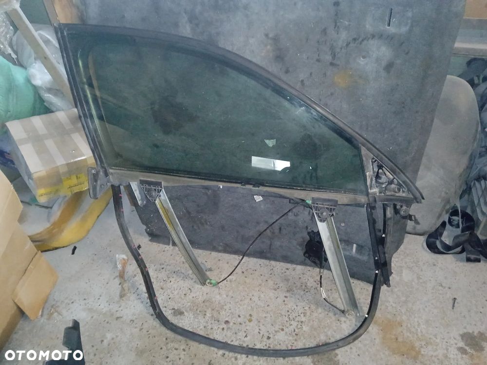 MECHANIZM PODNOŚNIK SZYBY PRAWY PRZÓD RAMKA SZYBA AUDI A4 B6 B7  MECHANIZM PODNOŚNIK SZYBY PRAWY PRZÓD RAMKA SZYBA AUDI A4 B6 B7 - 1