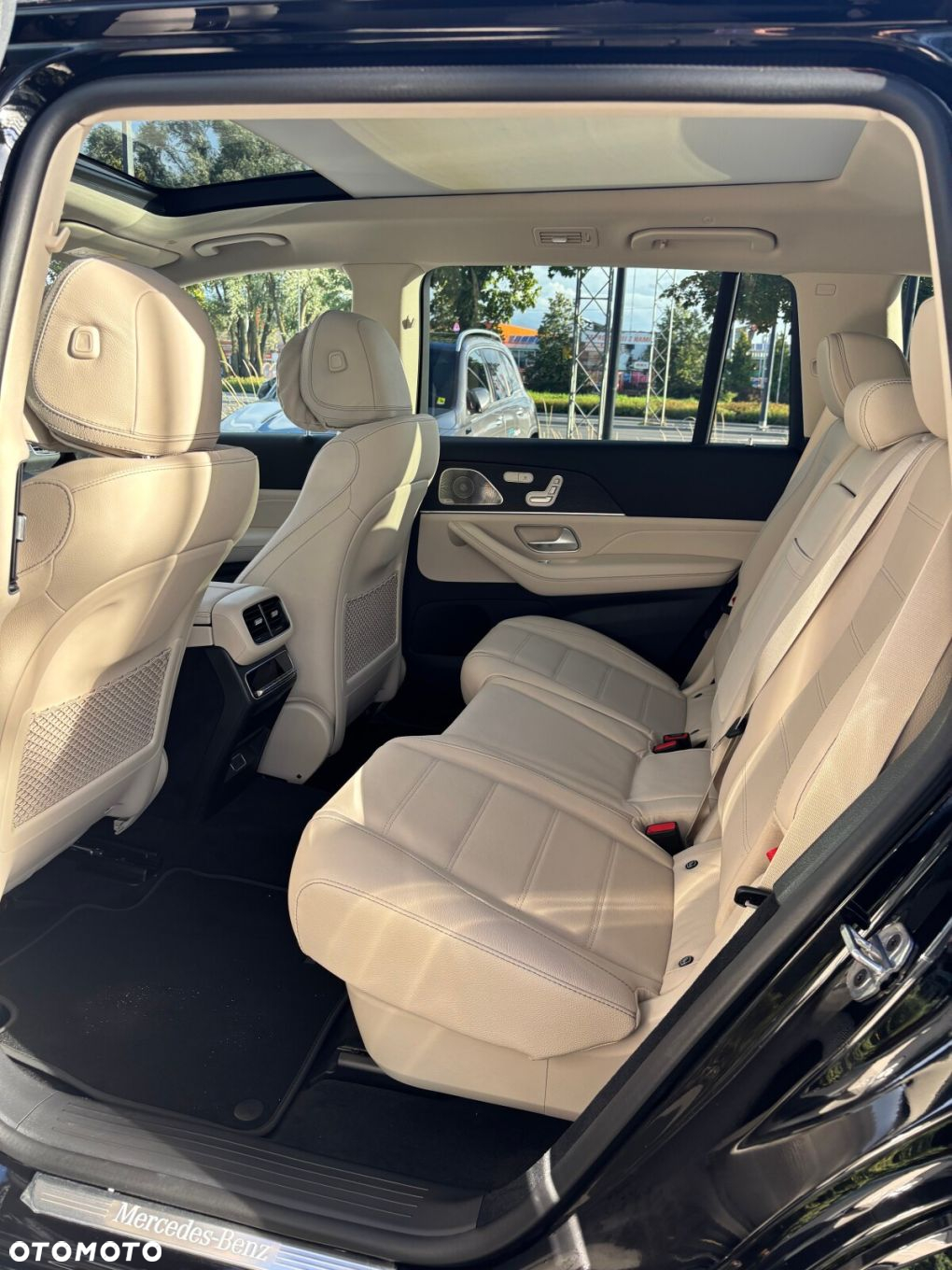Mercedes-Benz GLS - 19