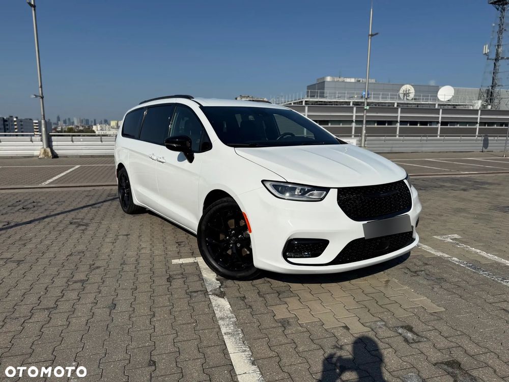 Chrysler Pacifica - 13