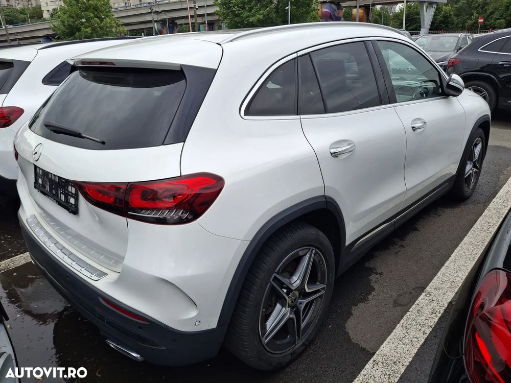Mercedes-Benz GLA 220 d 4MATIC Aut. - 4