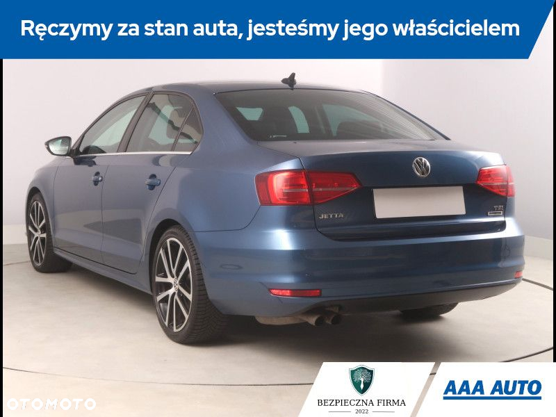 Volkswagen Jetta - 5