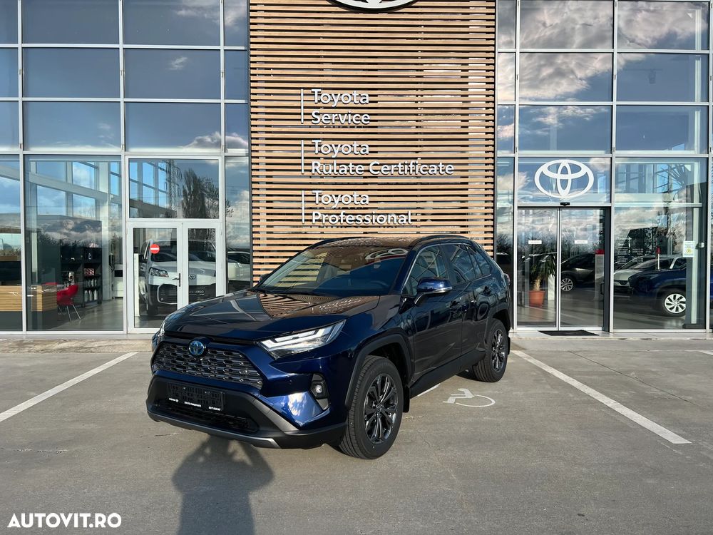 Toyota RAV4 - 1