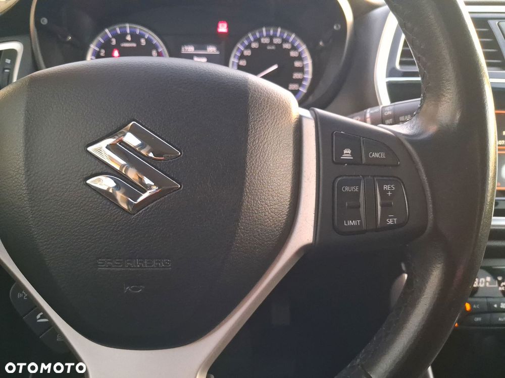 Suzuki SX4 S-Cross 1.4 SHVS Premium - 34