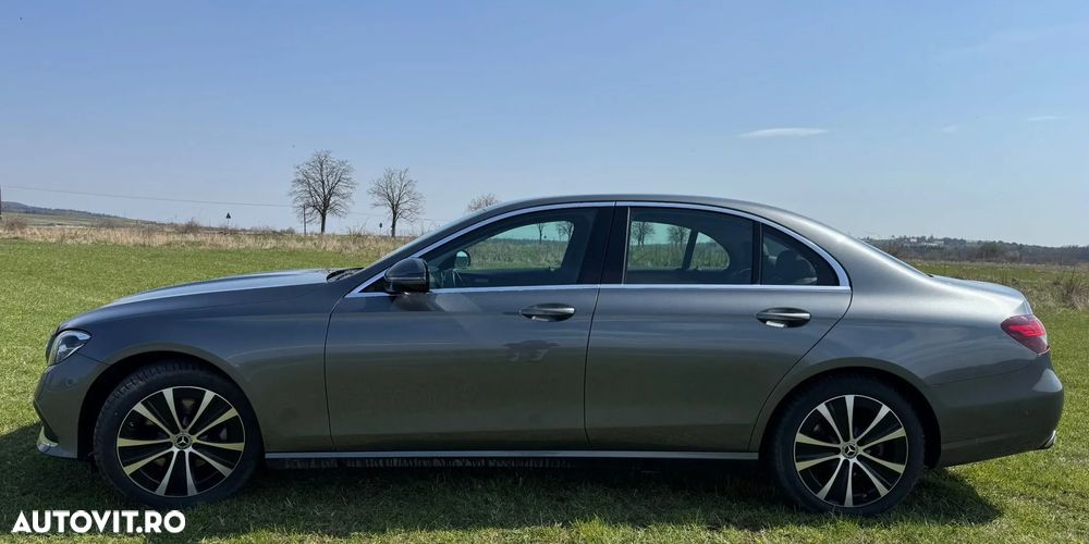 Mercedes-Benz E 220 d 9G-TRONIC - 4