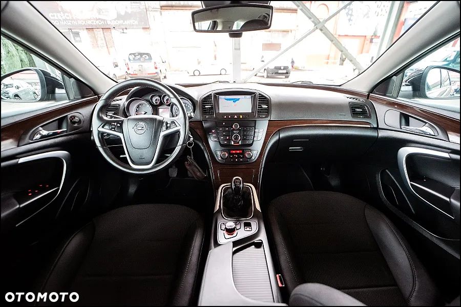 Opel Insignia - 15
