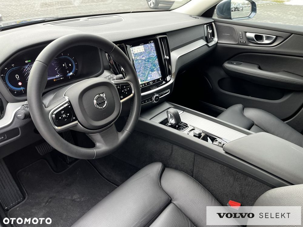 Volvo V60 Cross Country - 11