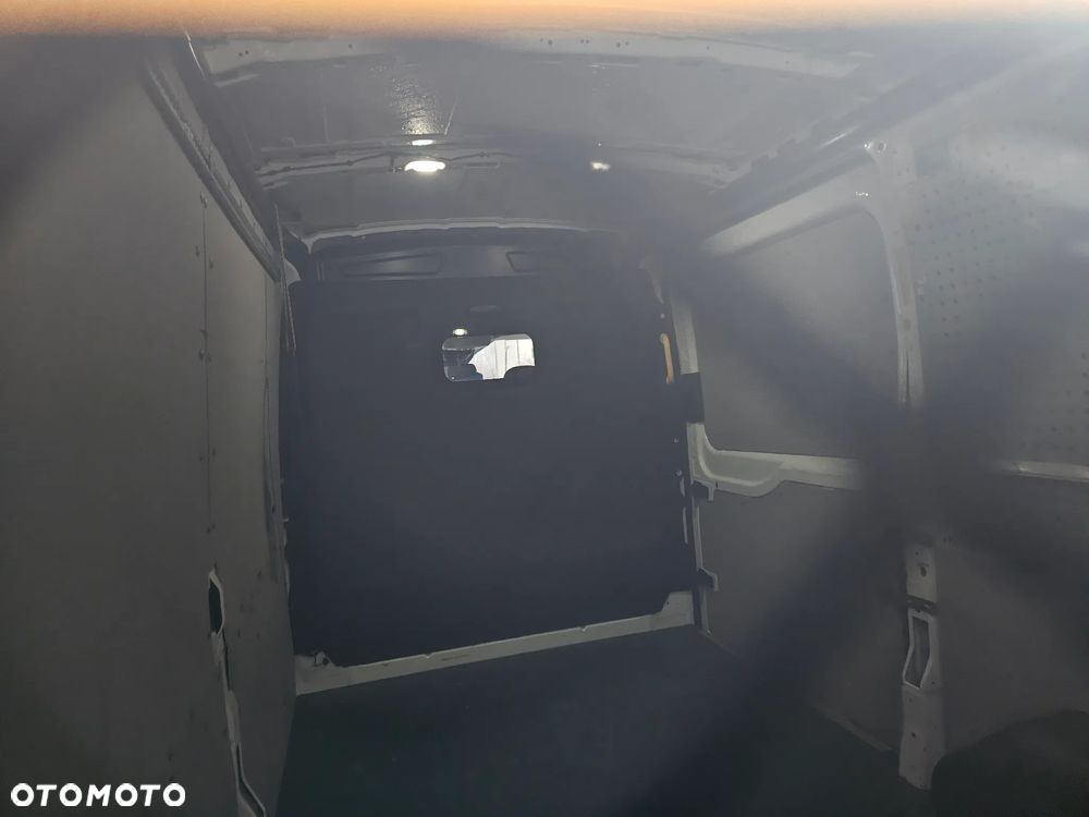 Ford Transit - 20