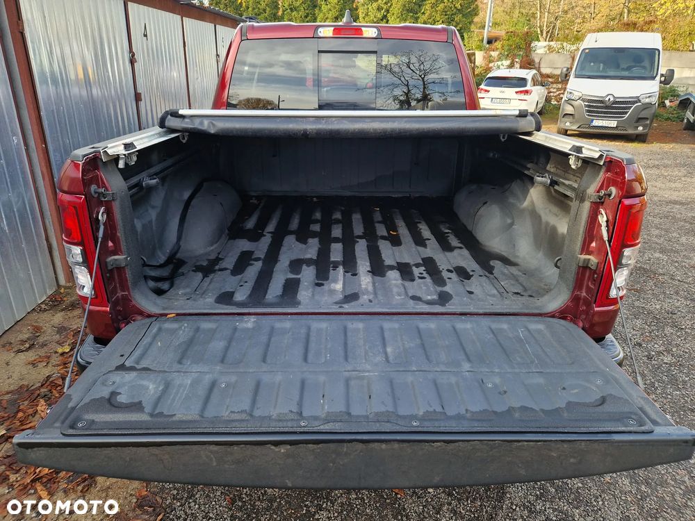 RAM 1500 5.7 Quad Cab Laramie - 32