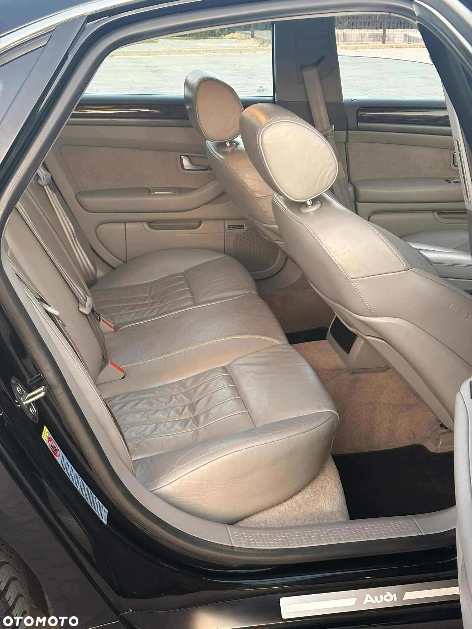 Audi A8 4.2 Quattro - 20