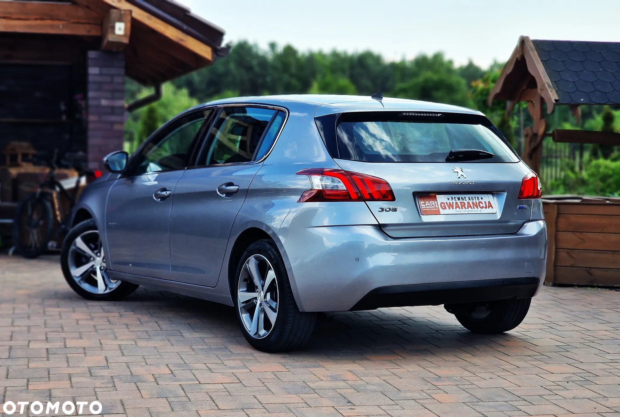 Peugeot 308 SW 1.2 PureTech Allure S&S - 21