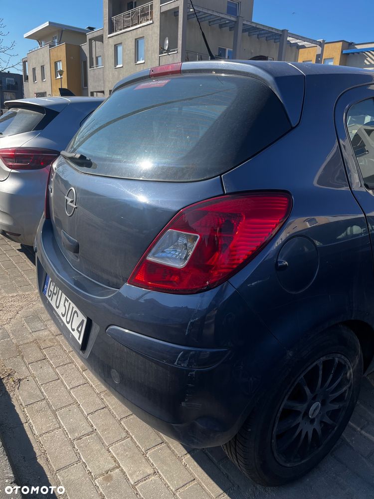 Opel Corsa 1.2 16V Cosmo - 5