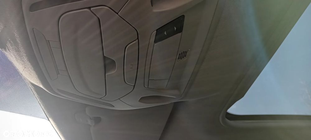 Ford S-Max 2.2 TDCi DPF Platinium X - 15