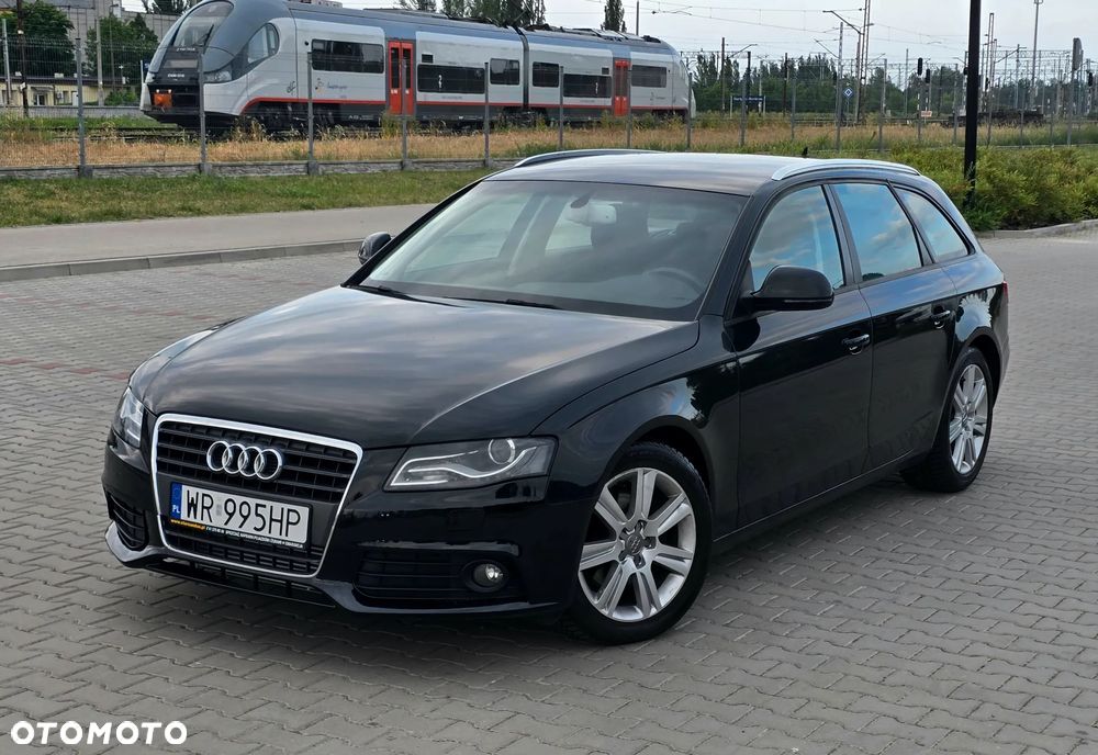 Audi A4 Avant - 1