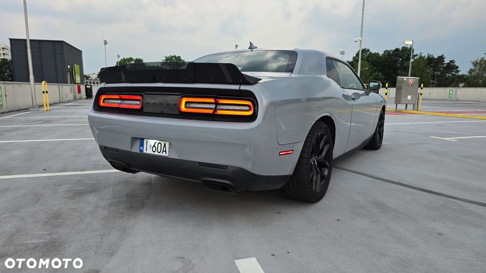 Dodge Challenger 5.7 R/T - 7