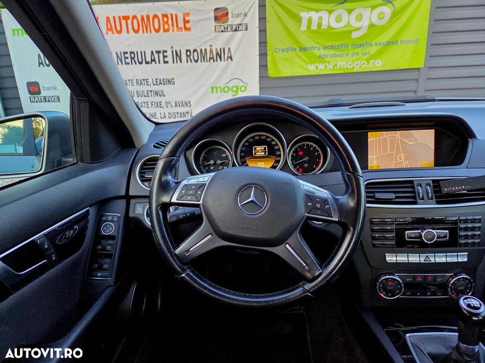 Mercedes-Benz C 180 CGI BlueEFFICIENCY - 8