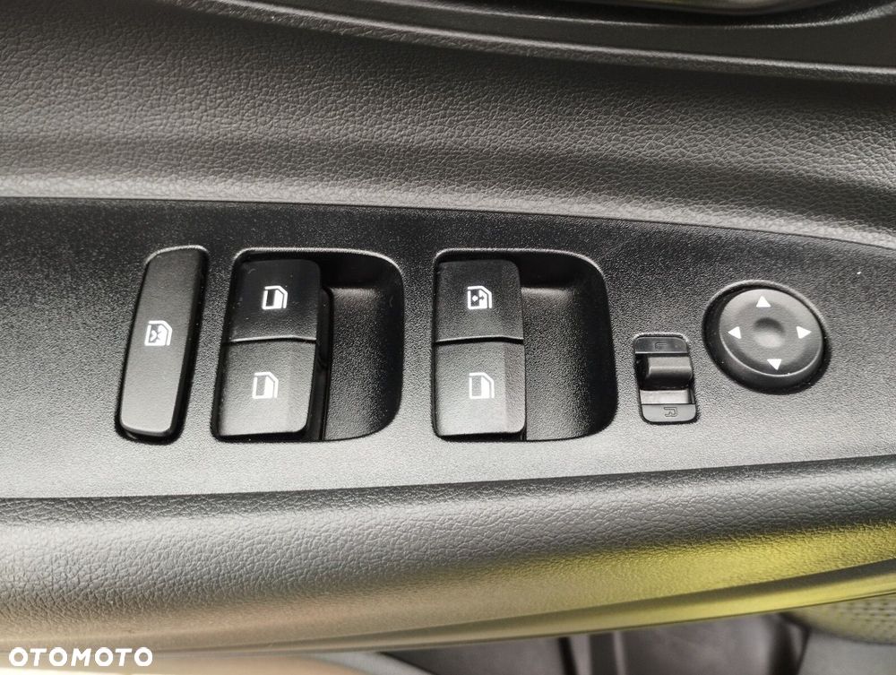 Hyundai i20 1.2 Modern - 29