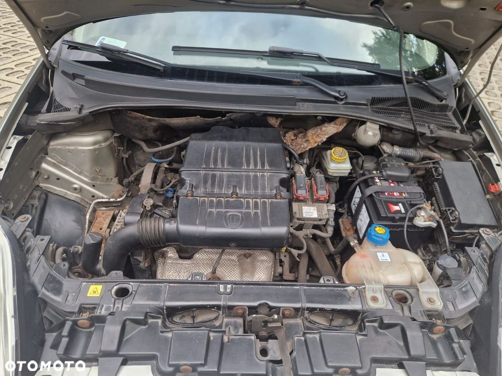 Fiat Grande Punto - 13
