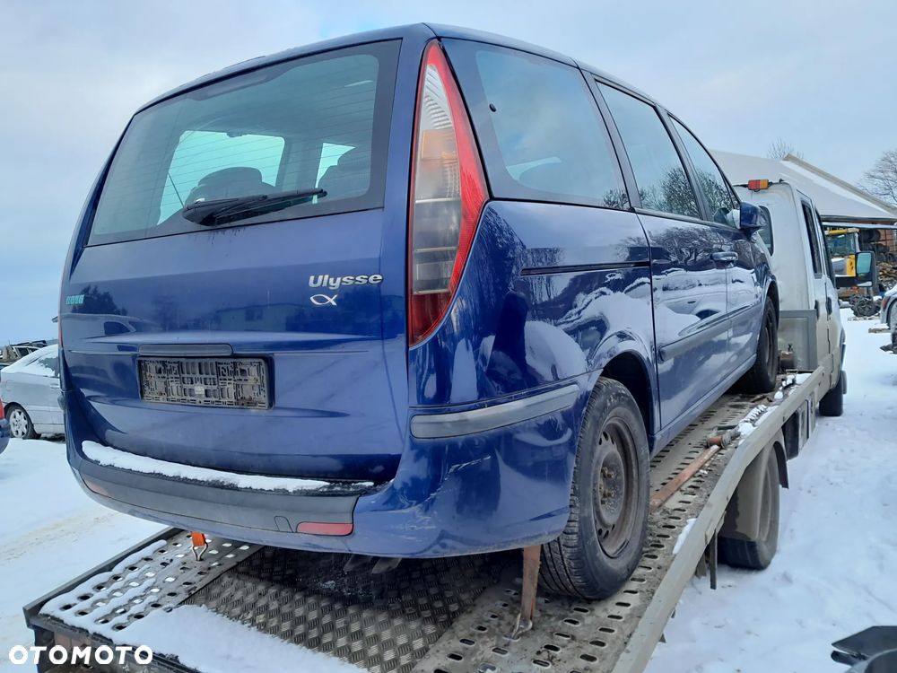 Części do Fiat Ulysse 2.2 HDI 2004r. Drzwi maska zderzak skrzynia zawieszenie - 2