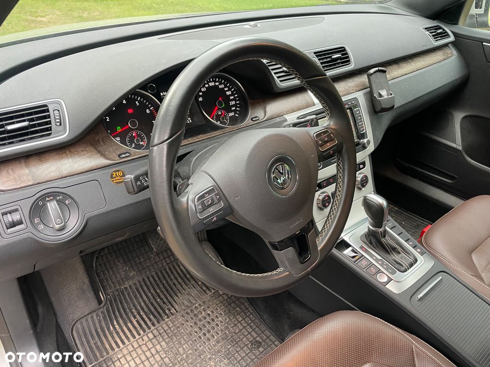 Volkswagen Passat 2.0 TSI Highline DSG - 16
