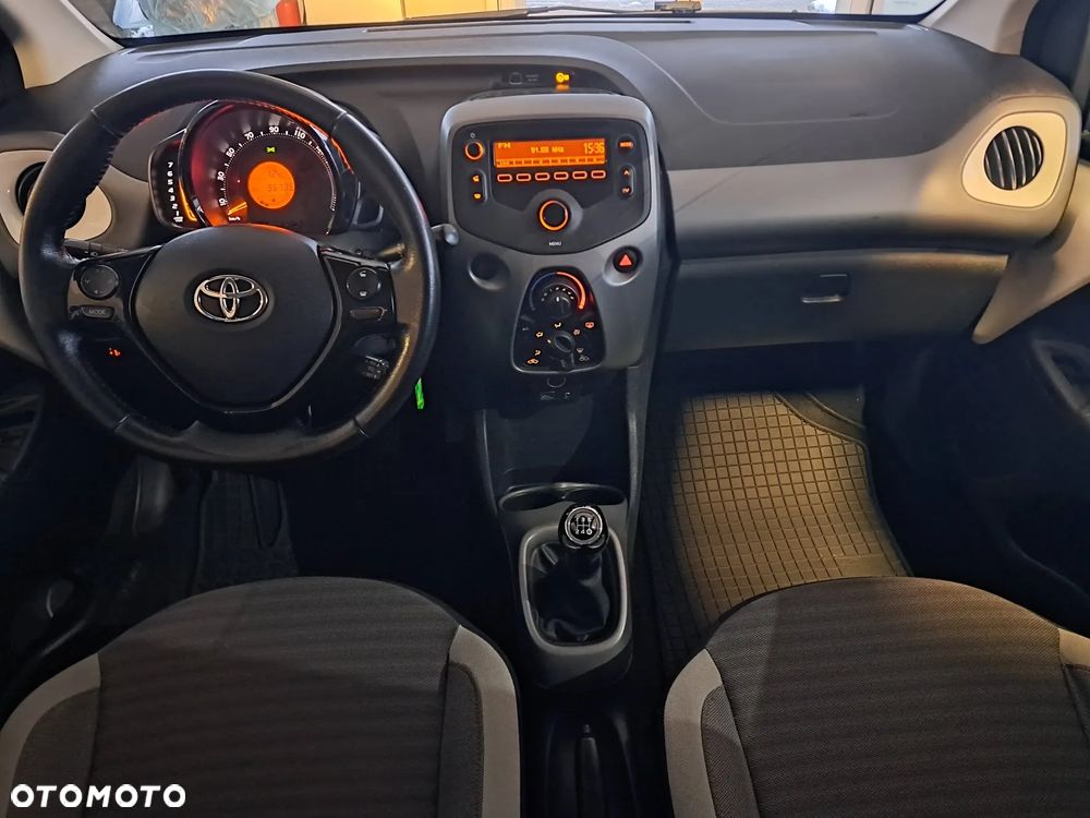 Toyota Aygo - 10